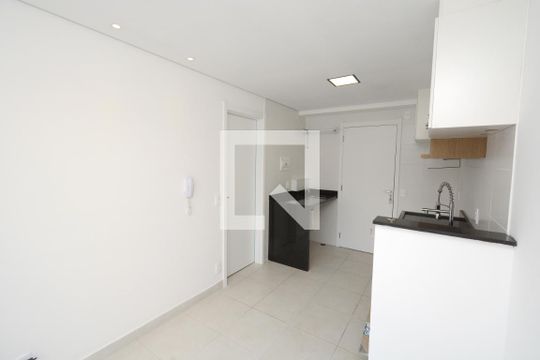 Sala/Cozinha de apartamento para alugar com 1 quarto, 31m² em Socorro, São Paulo