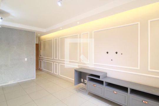 Apartamento para alugar com 3 quartos, 85m² em Santa Mônica, Uberlândia