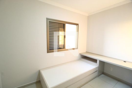 Quarto 2 de apartamento para alugar com 3 quartos, 85m² em Santa Mônica, Uberlândia