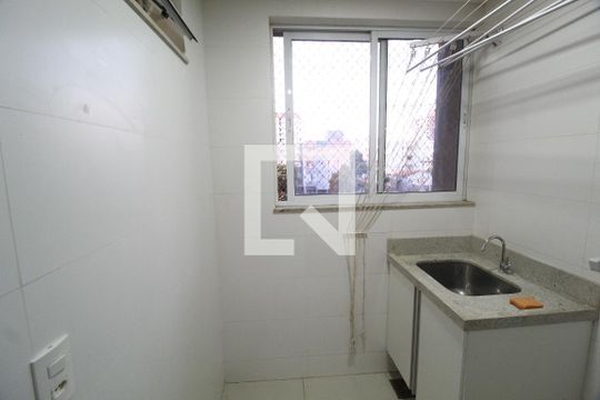 Área de Serviço de apartamento para alugar com 3 quartos, 85m² em Santa Mônica, Uberlândia