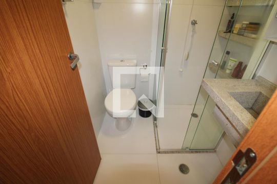 Banheiro de kitnet/studio à venda com 1 quarto, 24m² em Santana, São Paulo