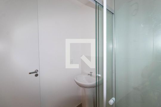Banheiro de apartamento para alugar com 2 quartos, 35m² em Cidade Patriarca, São Paulo