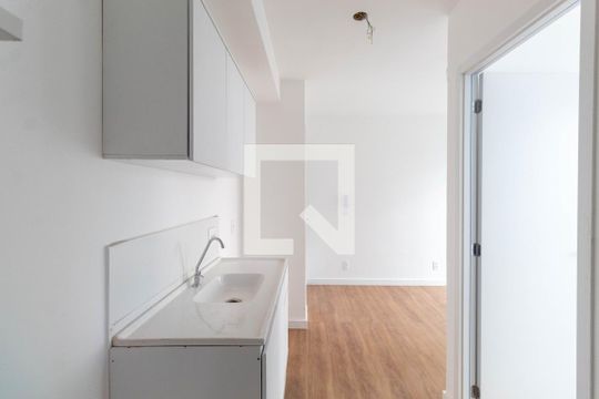 Cozinha de apartamento para alugar com 2 quartos, 35m² em Cidade Patriarca, São Paulo