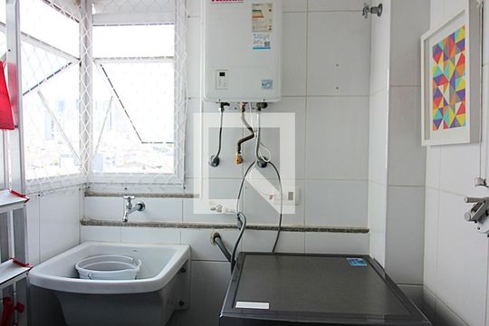 Área de Serviço de apartamento para alugar com 2 quartos, 90m² em Vila Dayse, São Bernardo do Campo
