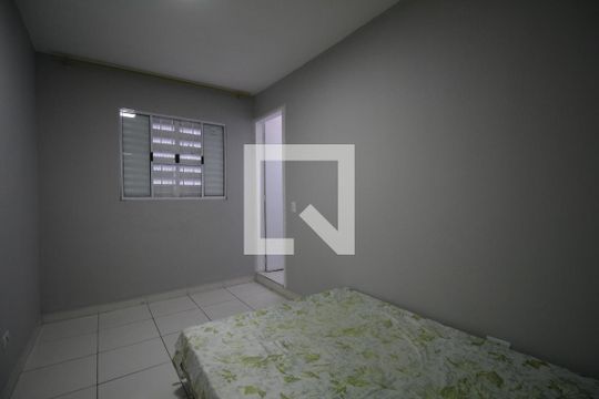 Suite 1 de casa para alugar com 2 quartos, 80m² em Jardim Iracema, Taboão da Serra