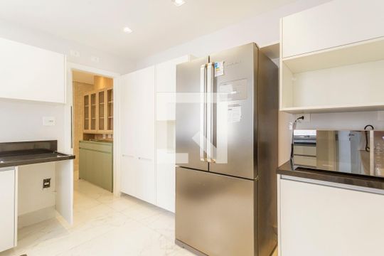 Cozinha de apartamento à venda com 4 quartos, 212m² em Moema, São Paulo