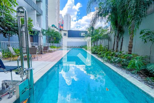 Área comum - Piscina de kitnet/studio à venda com 1 quarto, 37m² em Pinheiros, São Paulo