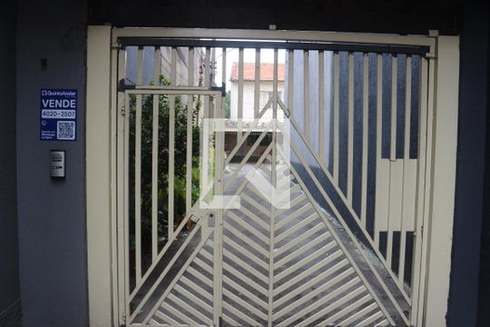 Plaquinha de casa à venda com 2 quartos, 179m² em Santo Antônio, São Caetano do Sul