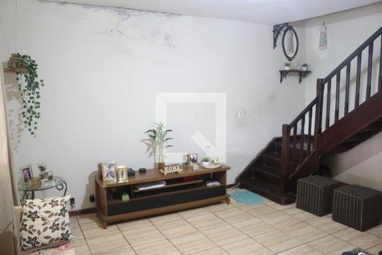 Casa à venda com 2 quartos, 179m² em Santo Antônio, São Caetano do Sul