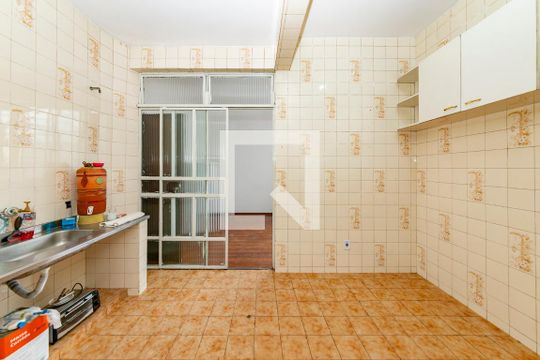 Cozinha de apartamento à venda com 3 quartos, 107m² em Centro, Belo Horizonte
