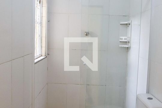 Banheiro de casa à venda com 1 quarto, 75m² em Jardim Roberto, Osasco