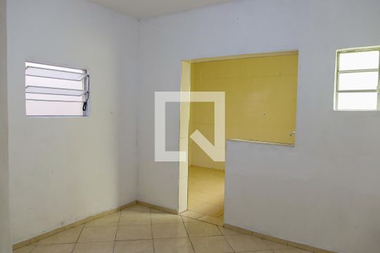 Casa à venda com 1 quarto, 75m² em Jardim Roberto, Osasco