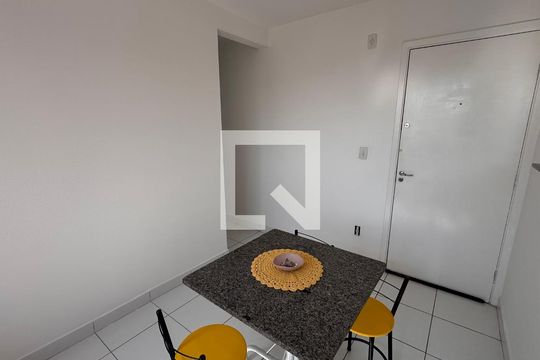 Sala de apartamento à venda com 2 quartos, 45m² em Loteamento Parque São Martinho, Campinas