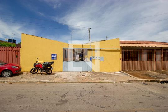 Fachada de kitnet/studio para alugar com 1 quarto, 26m² em Ceilândia Norte (ceilândia), Brasília