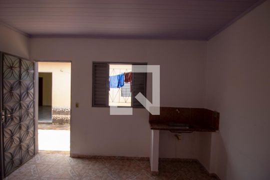 Studio de kitnet/studio para alugar com 1 quarto, 26m² em Ceilândia Norte (ceilândia), Brasília