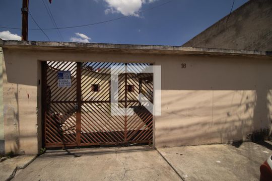 Fachada com placa de casa à venda com 3 quartos, 290m² em Jardim Andarai, São Paulo