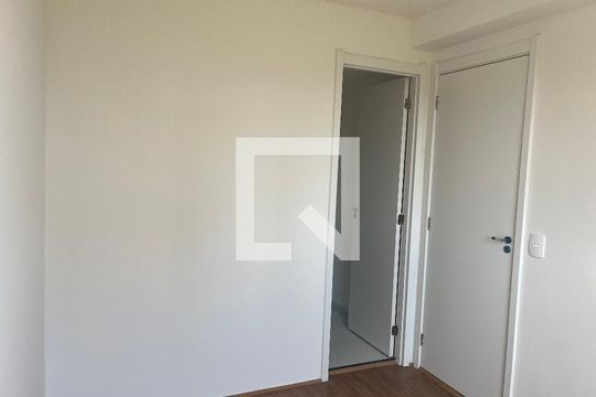 Suíte de apartamento à venda com 1 quarto, 27m² em Parque Industrial Tomas Edson, São Paulo