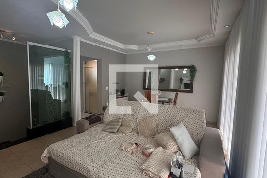 Casa à venda com 4 quartos, 220m² em Parque Jambeiro, Campinas
