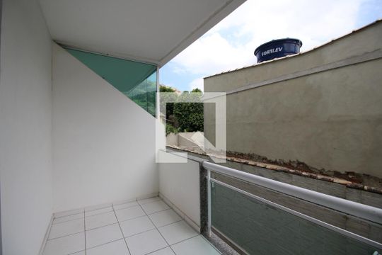 Sala - Varanda de casa de condomínio para alugar com 2 quartos, 120m² em Taquara, Rio de Janeiro
