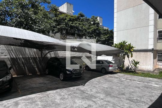 Garagem de apartamento para alugar com 2 quartos, 55m² em Parque São Pedro, Belo Horizonte