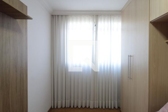Quarto 1 de apartamento para alugar com 2 quartos, 55m² em Parque São Pedro, Belo Horizonte