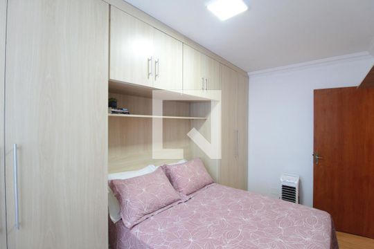 Quarto 1 de apartamento para alugar com 2 quartos, 55m² em Parque São Pedro, Belo Horizonte