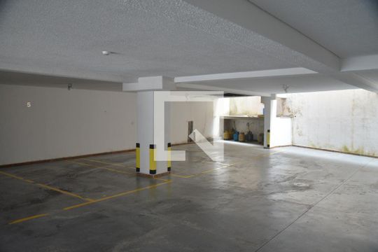 Garagem de apartamento à venda com 2 quartos, 42m² em Vila Floresta, Santo André