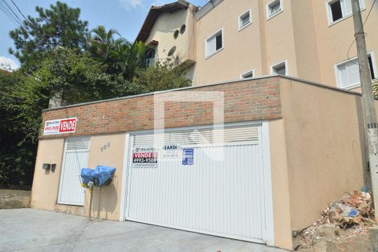 Placa de apartamento à venda com 2 quartos, 42m² em Vila Floresta, Santo André