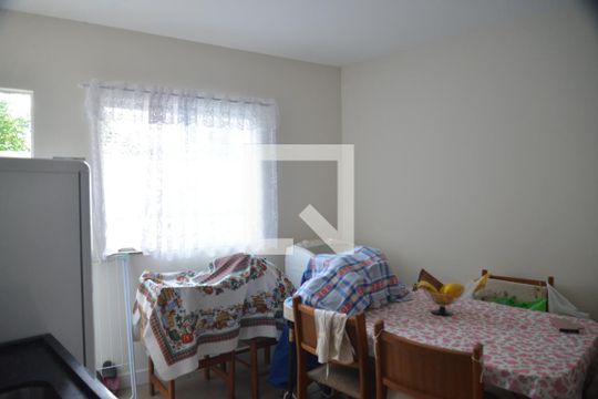 Sala/Cozinha de apartamento à venda com 2 quartos, 42m² em Vila Floresta, Santo André