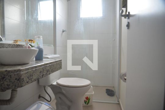 Banheiro Social de apartamento à venda com 2 quartos, 42m² em Vila Floresta, Santo André