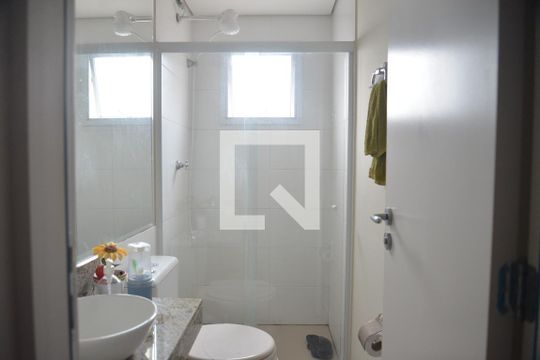 Banheiro Social de apartamento à venda com 2 quartos, 42m² em Vila Floresta, Santo André
