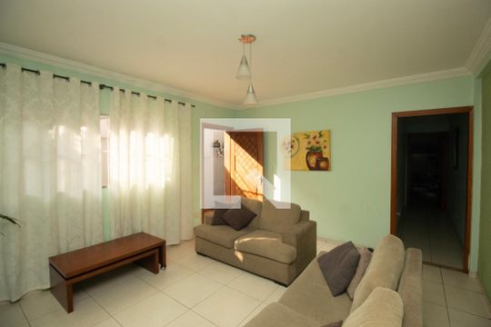 Casa à venda com 4 quartos, 150m² em Jardim Japao, São Paulo