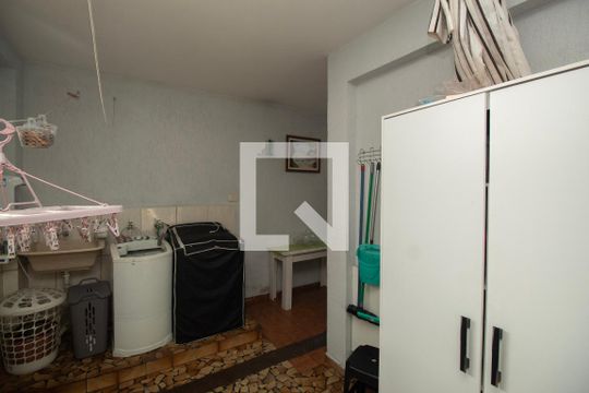 Área de Serviço de casa à venda com 4 quartos, 150m² em Jardim Japao, São Paulo