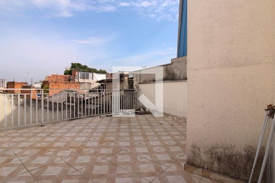 Quintal de casa de condomínio à venda com 2 quartos, 110m² em Vila Ema, São Paulo