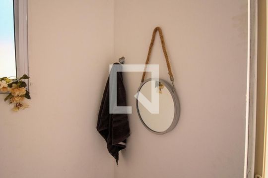 Banheiro de Serviço de casa de condomínio à venda com 2 quartos, 110m² em Vila Ema, São Paulo