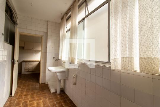Área de Serviço de apartamento para alugar com 3 quartos, 150m² em Centro, Campinas
