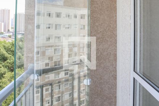 Sacada Sala de apartamento para alugar com 2 quartos, 37m² em Lapa de Baixo, São Paulo