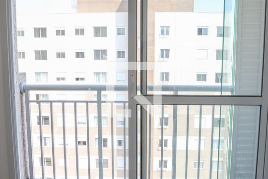 Sacada Sala de apartamento para alugar com 2 quartos, 37m² em Lapa de Baixo, São Paulo
