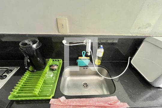 Cozinha de casa para alugar com 4 quartos, 280m² em Indianópolis, São Paulo