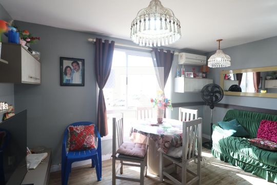 Sala de apartamento à venda com 2 quartos, 48m² em Mato Grande, Canoas