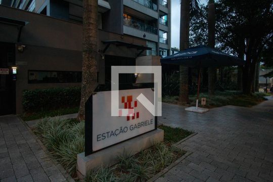 Fachada de apartamento para alugar com 1 quarto, 42m² em Campo Belo, São Paulo