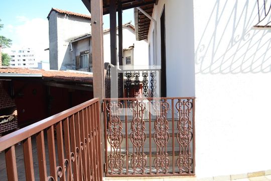 Varanda da Sala de casa à venda com 3 quartos, 360m² em Nova Vista, Belo Horizonte