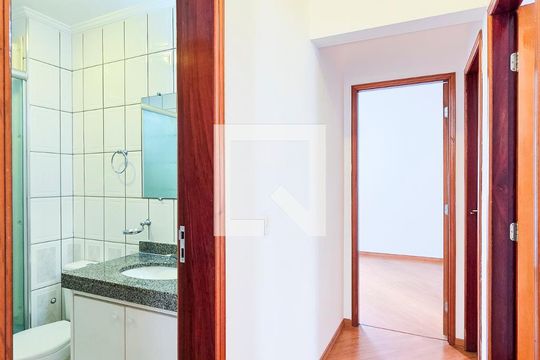 Corredor de apartamento para alugar com 3 quartos, 83m² em Jardim Aquarius, São José dos Campos