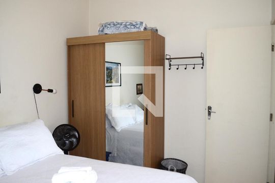Quarto 2 de apartamento à venda com 2 quartos, 50m² em Serra, Belo Horizonte