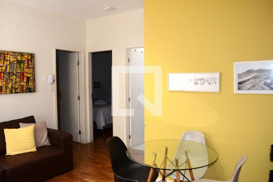 Apartamento à venda com 2 quartos, 50m² em Serra, Belo Horizonte