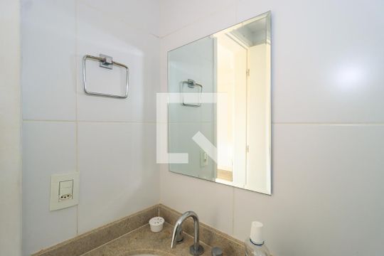 Banheiro da Suíte de apartamento à venda com 2 quartos, 57m² em Panamby, São Paulo