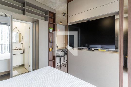 Quarto de kitnet/studio para alugar com 1 quarto, 44m² em Vila Olímpia, São Paulo