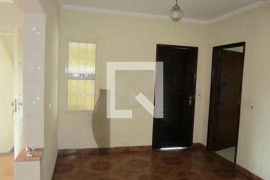 Casa à venda com 3 quartos, 120m² em Limoeiro, São Paulo