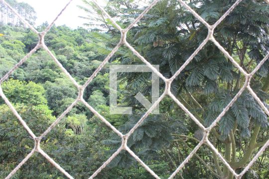 Vista do Quarto 2 de apartamento para alugar com 2 quartos, 50m² em Bairro Jardim Nossa Senhora das Graças, Cotia