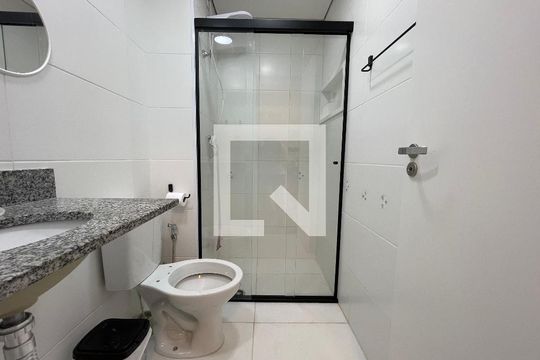 Banheiro de kitnet/studio à venda com 1 quarto, 25m² em Butantã, São Paulo